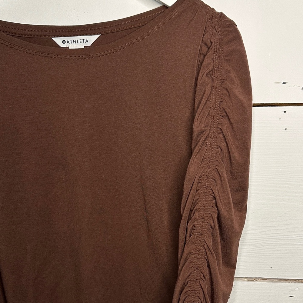 Athleta All Around Ruched Long Sleeve Women’s Blouse - Picture 3 of 12